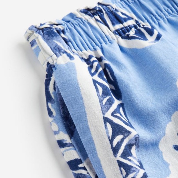 H&M Linen-blend Pull-on Shorts blue and white - medium - Picture 5 of 7